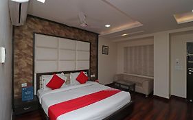 Golden Laurel Inn Deoria