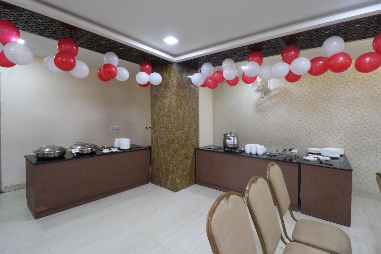 Oyo 29382 Golden Laurel Inn Deoria Exterior photo