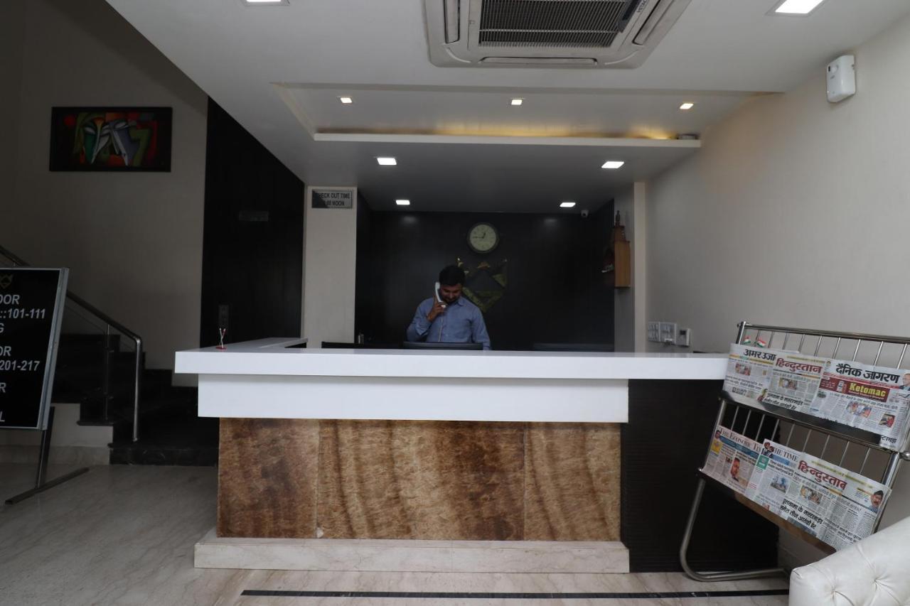 Oyo 29382 Golden Laurel Inn Deoria Exterior photo