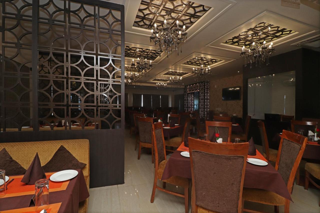 Oyo 29382 Golden Laurel Inn Deoria Exterior photo